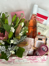 Load image into Gallery viewer, Floral Delight Deluxe