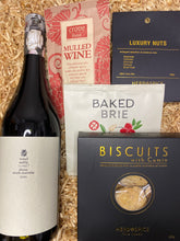 Load image into Gallery viewer, Mulled wine gift hamper