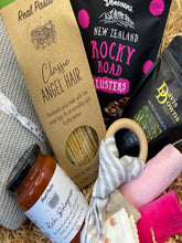 Load image into Gallery viewer, New born gift basket