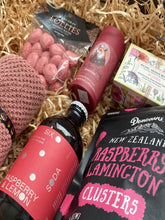 Load image into Gallery viewer, Food gift hamper