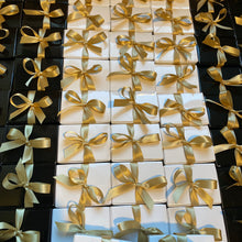 Load image into Gallery viewer, Table favours