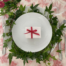 Load image into Gallery viewer, Table Favours