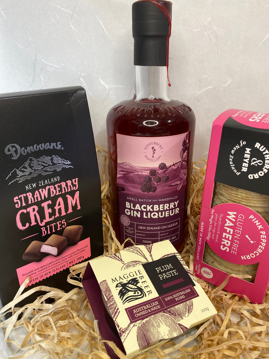 Gin gift hamper