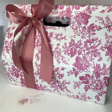 Load image into Gallery viewer, Floral Hamper Box
